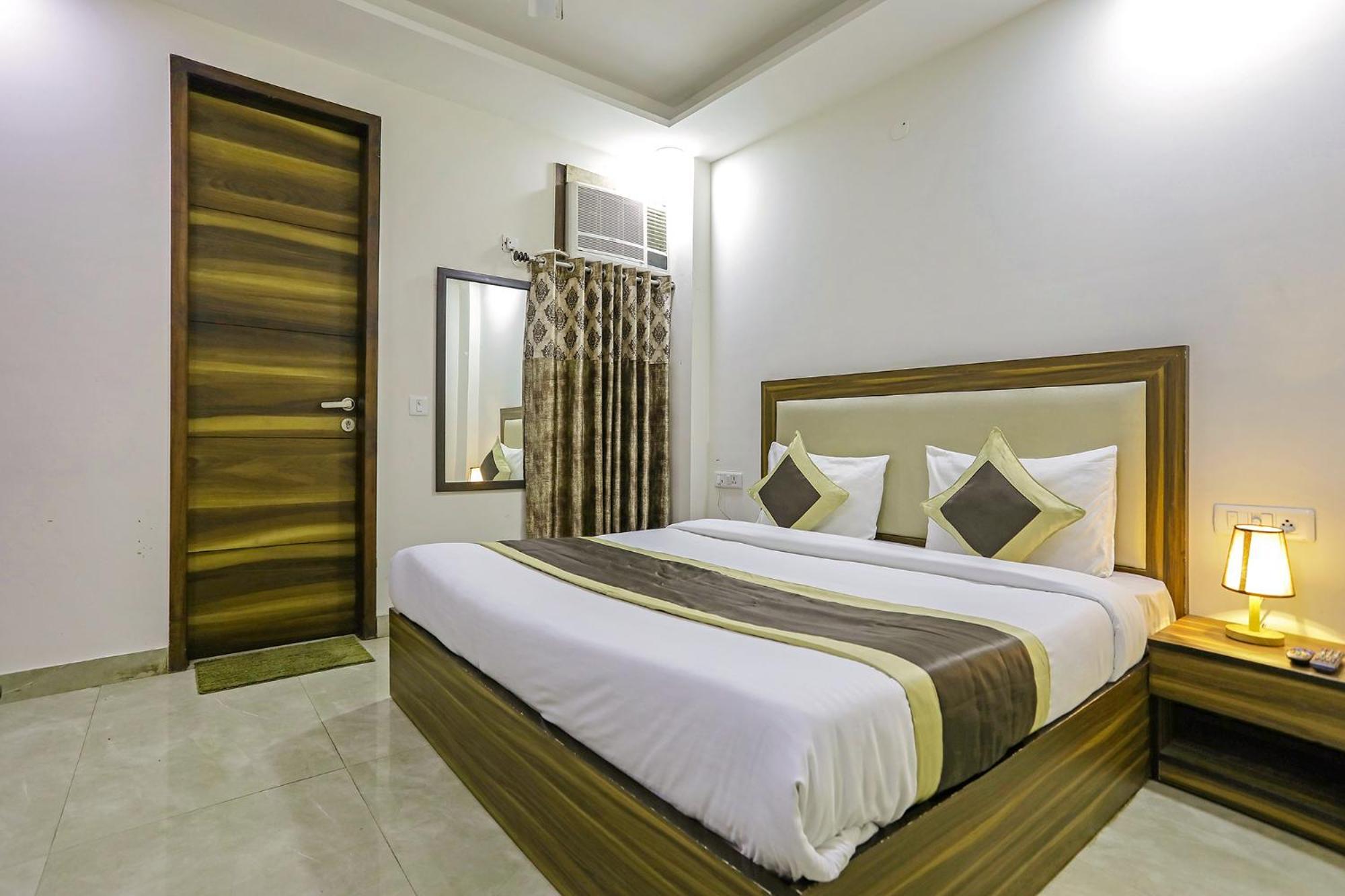 Fabhotel White House Bnb - Nr Yashobhoomi Convention Centre Delhi  Ngoại thất bức ảnh