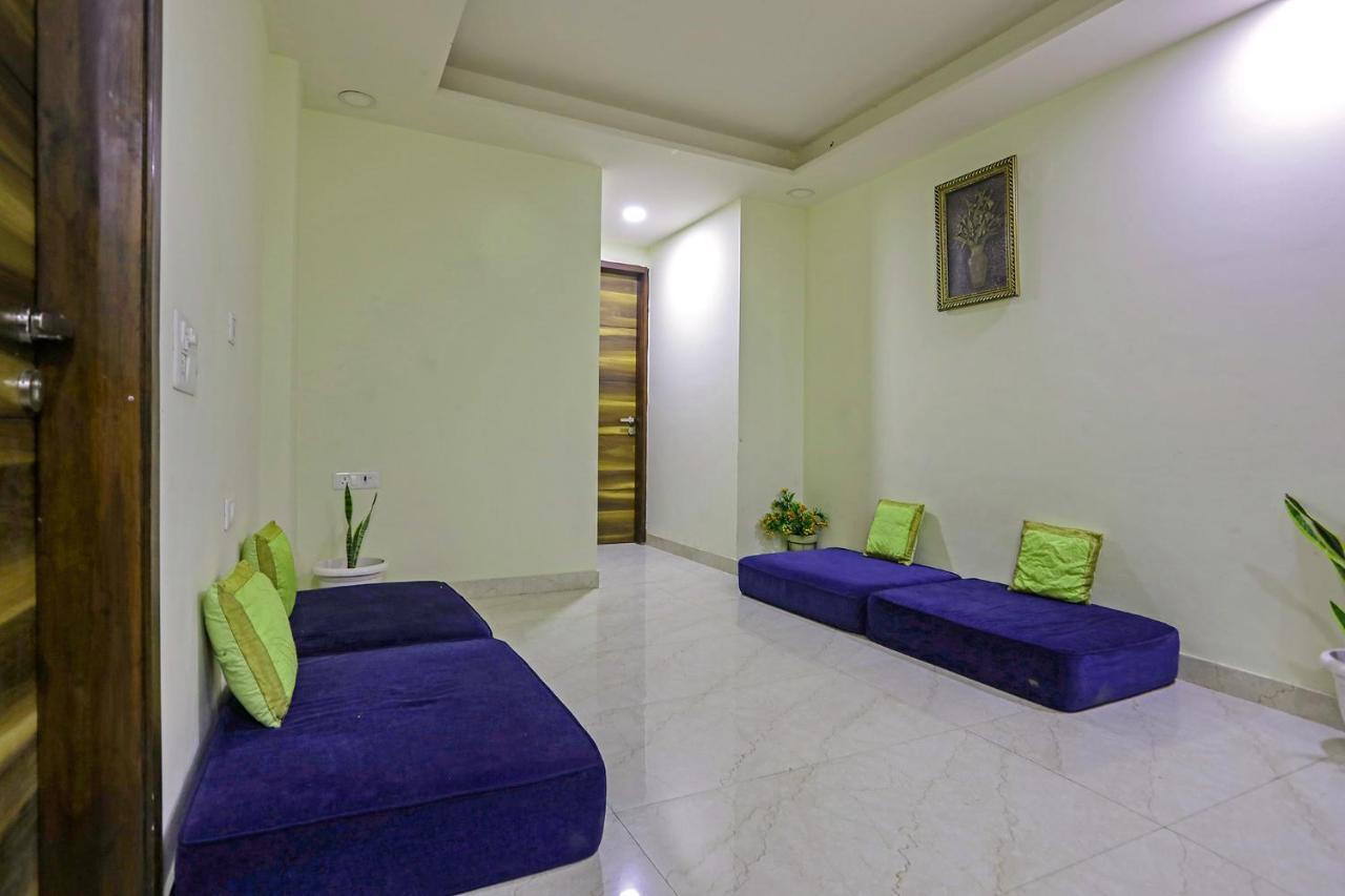 Fabhotel White House Bnb - Nr Yashobhoomi Convention Centre Delhi  Ngoại thất bức ảnh