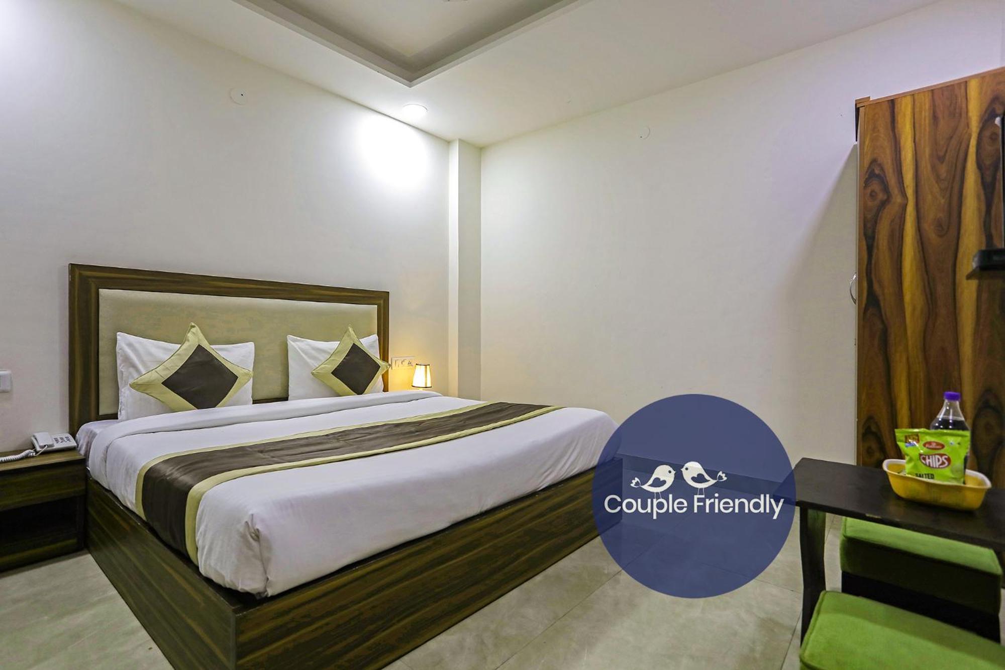 Fabhotel White House Bnb - Nr Yashobhoomi Convention Centre Delhi  Ngoại thất bức ảnh